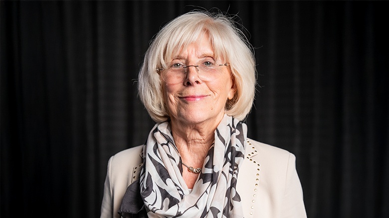 Elisabeth Ball