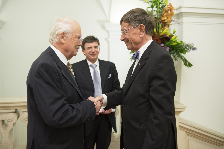 Verleihung der „Goldenen Medaille"