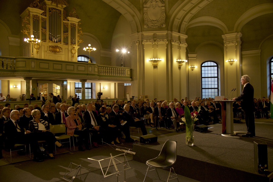 Verleihung der „Goldenen Medaille"