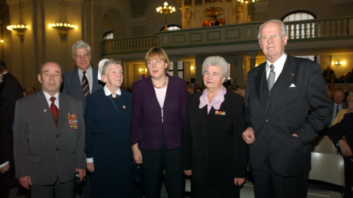 Verleihung der „Goldenen Medaille"