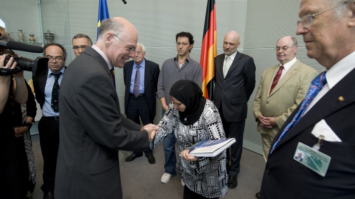 Verleihung der „Goldenen Medaille"