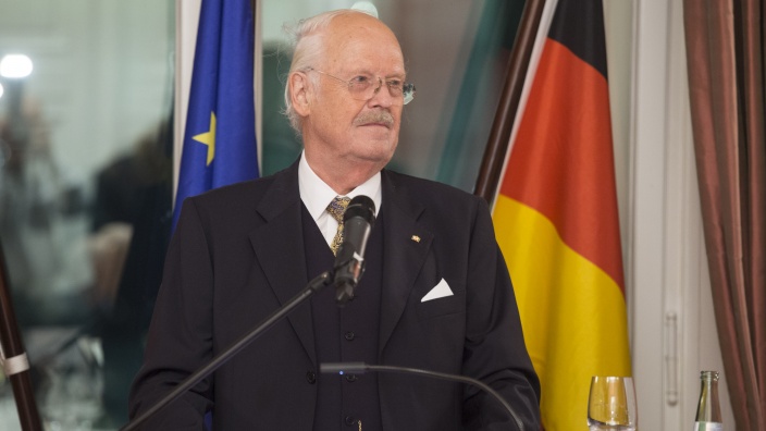 Verleihung der „Goldenen Medaille"