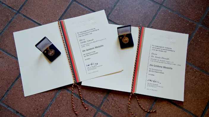 Verleihung der „Goldenen Medaille"